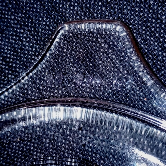 Pyrex Woodland Small Casseroles - Set of 2 with single lid - Vintage - Picture 4 of 8